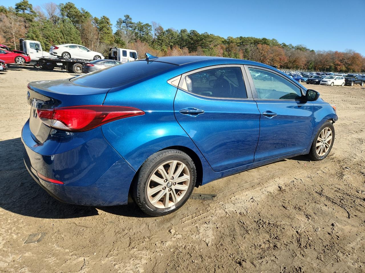 HYUNDAI ELANTRA SE