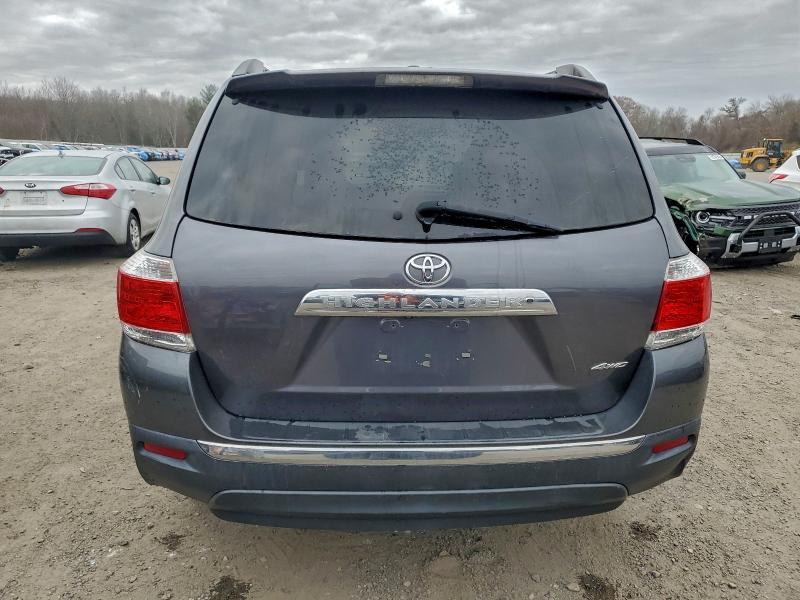 2013 TOYOTA HIGHLANDER #3296358163