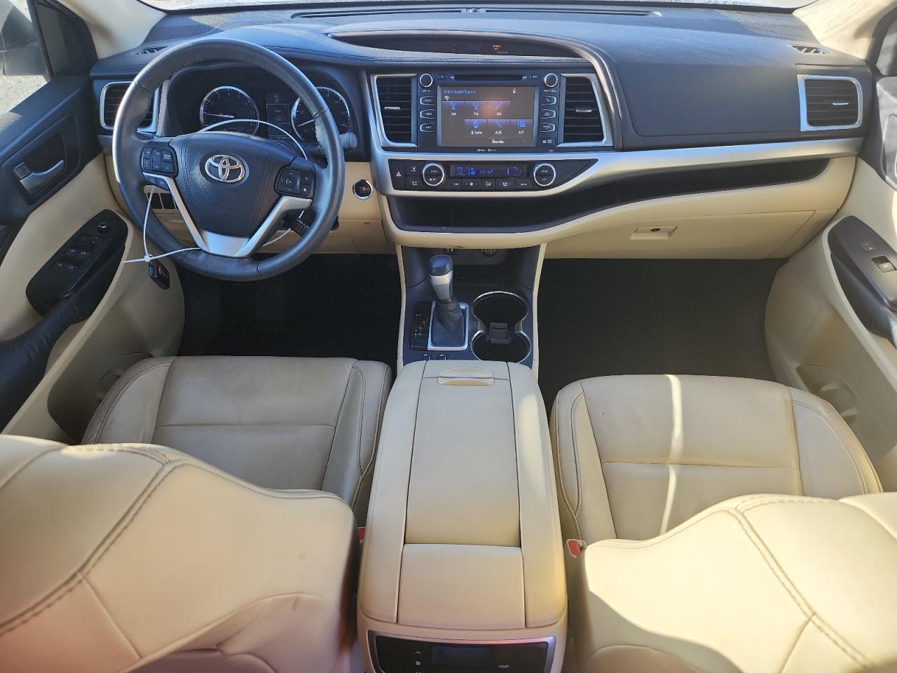 TOYOTA HIGHLANDER XLE