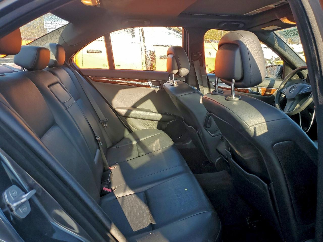 MERCEDES-BENZ C-CLASS 300