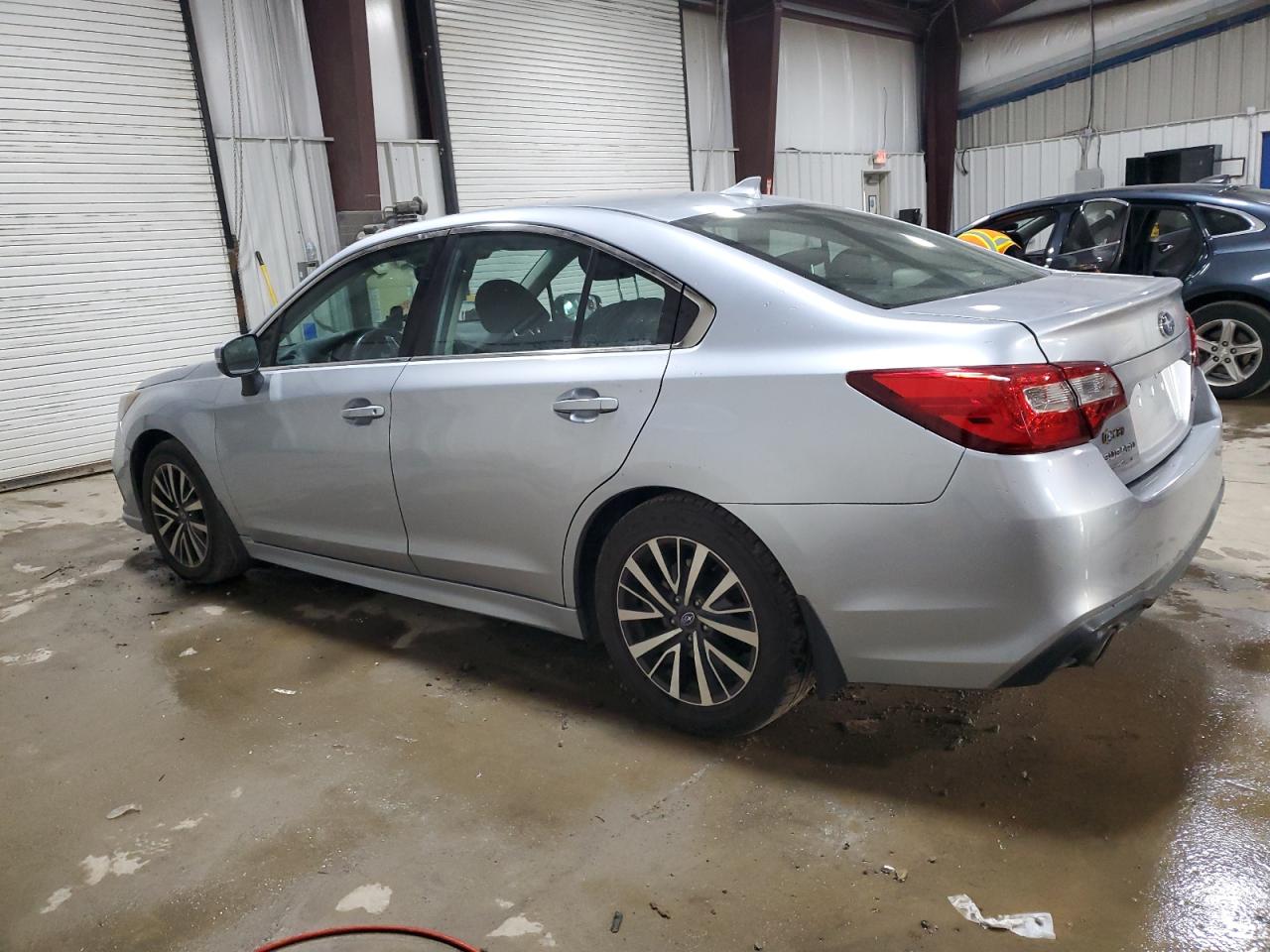 SUBARU LEGACY 2.5I PREMIUM