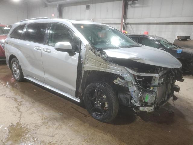 2021 TOYOTA SIENNA XLE #3287444070