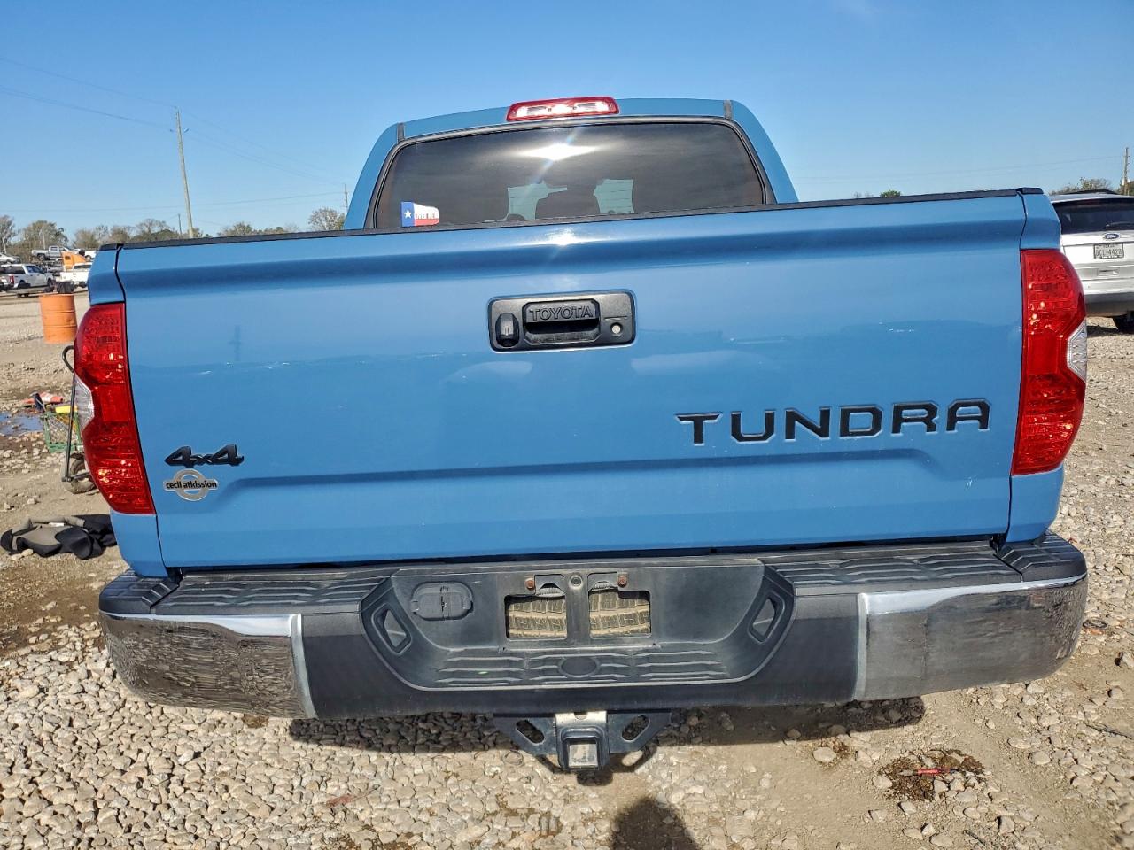 TOYOTA TUNDRA CREWMAX SR5