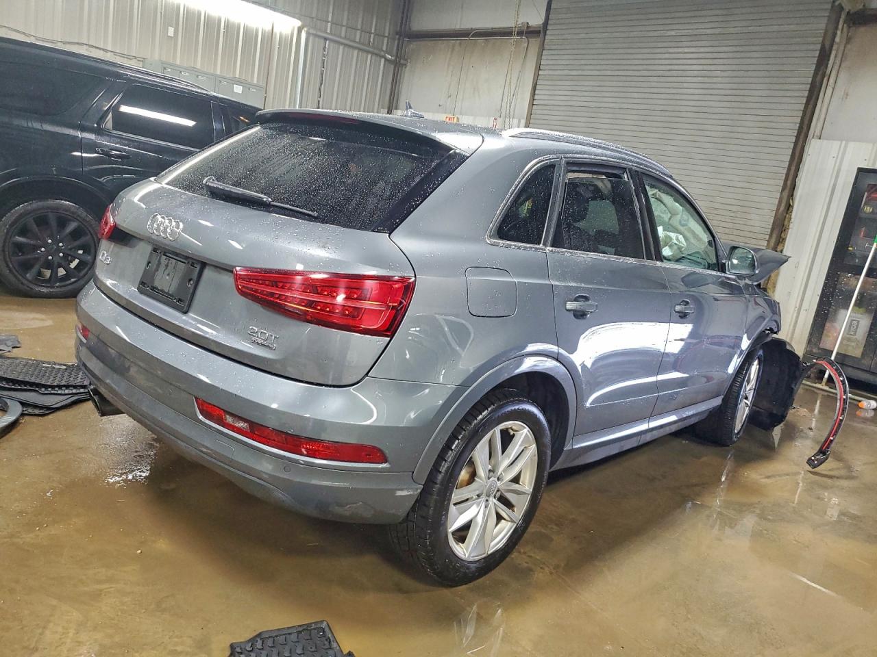 AUDI Q3 PREMIUM PLUS