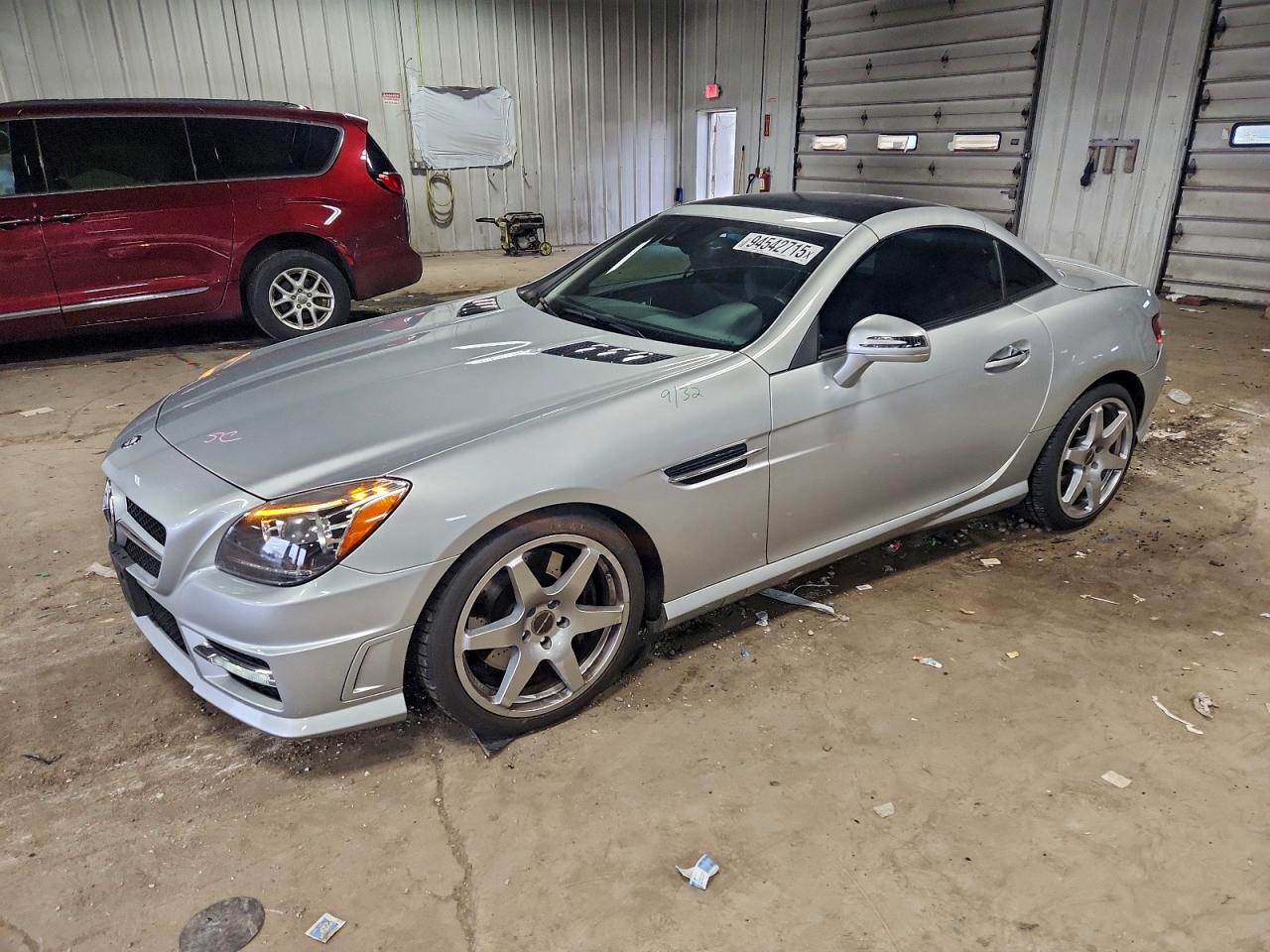 Lot #3301869029 2015 MERCEDES-BENZ SLK 250
