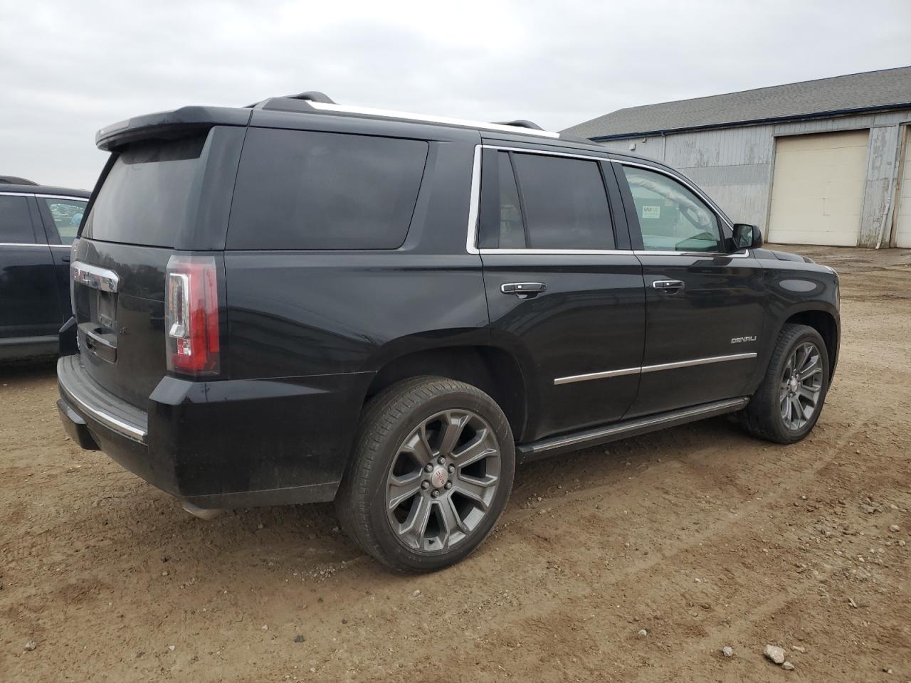 GMC YUKON DENALI