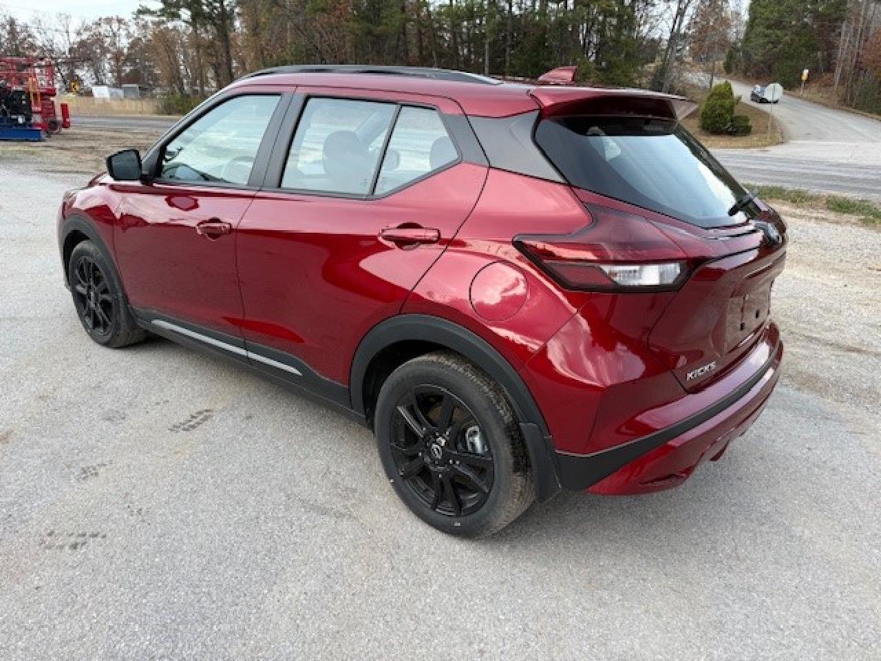 NISSAN KICKS SR