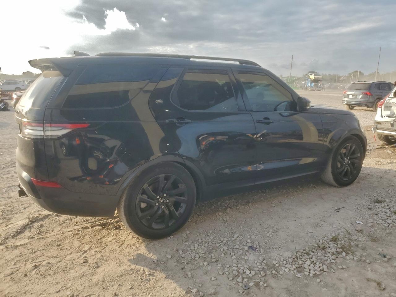 LAND ROVER DISCOVERY SE