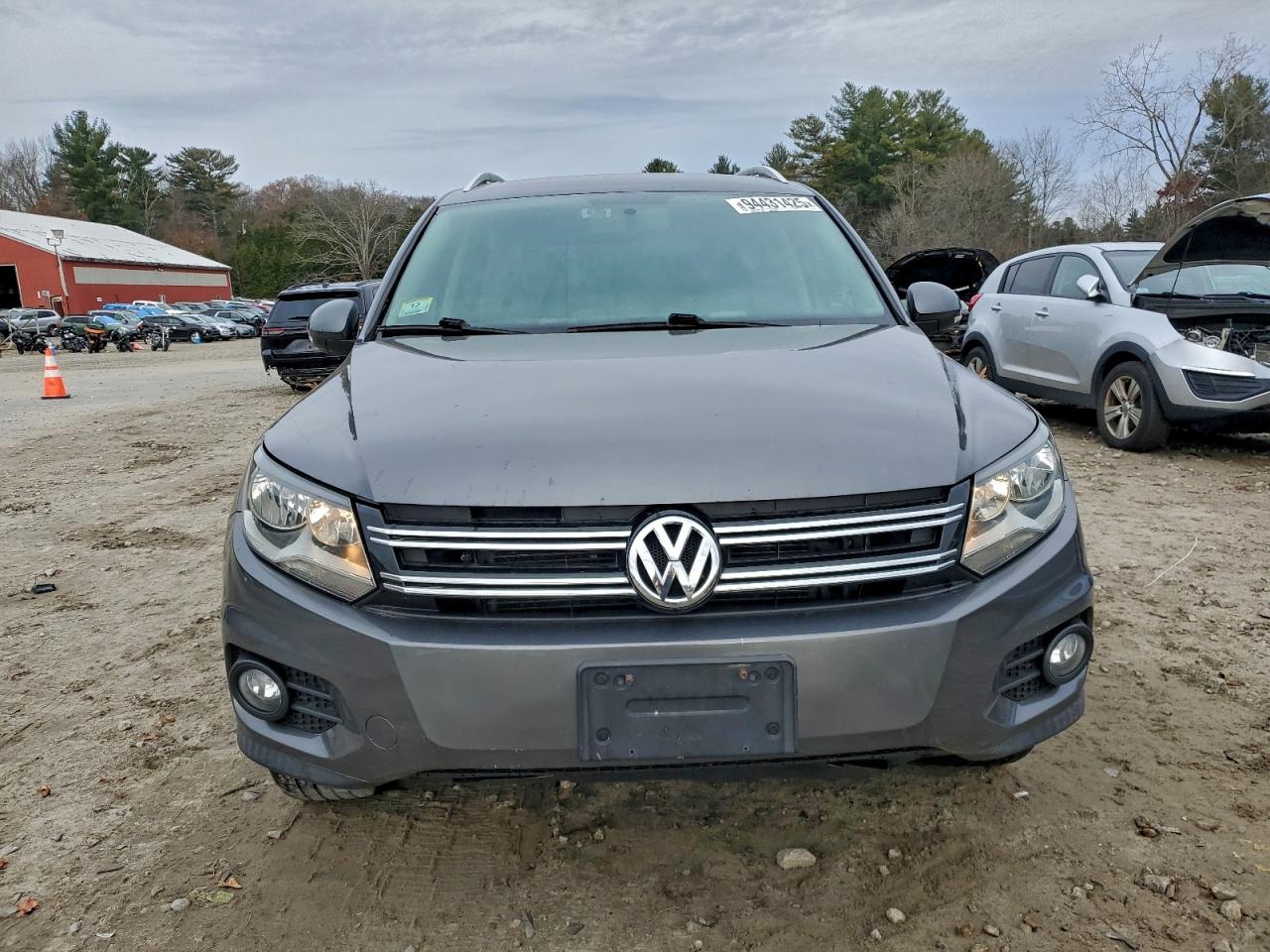 VOLKSWAGEN TIGUAN S