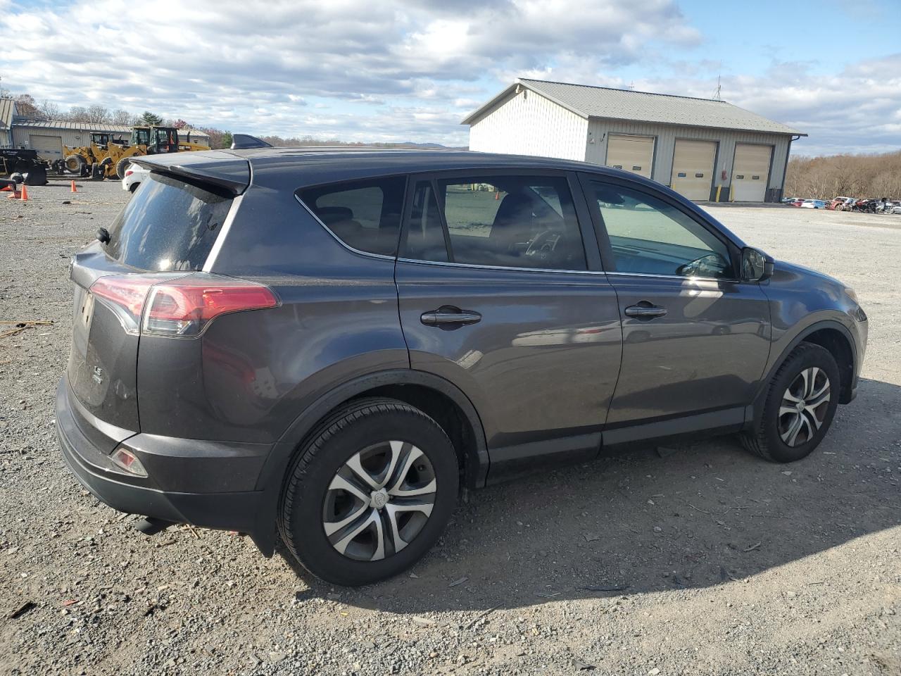 TOYOTA RAV4 LE