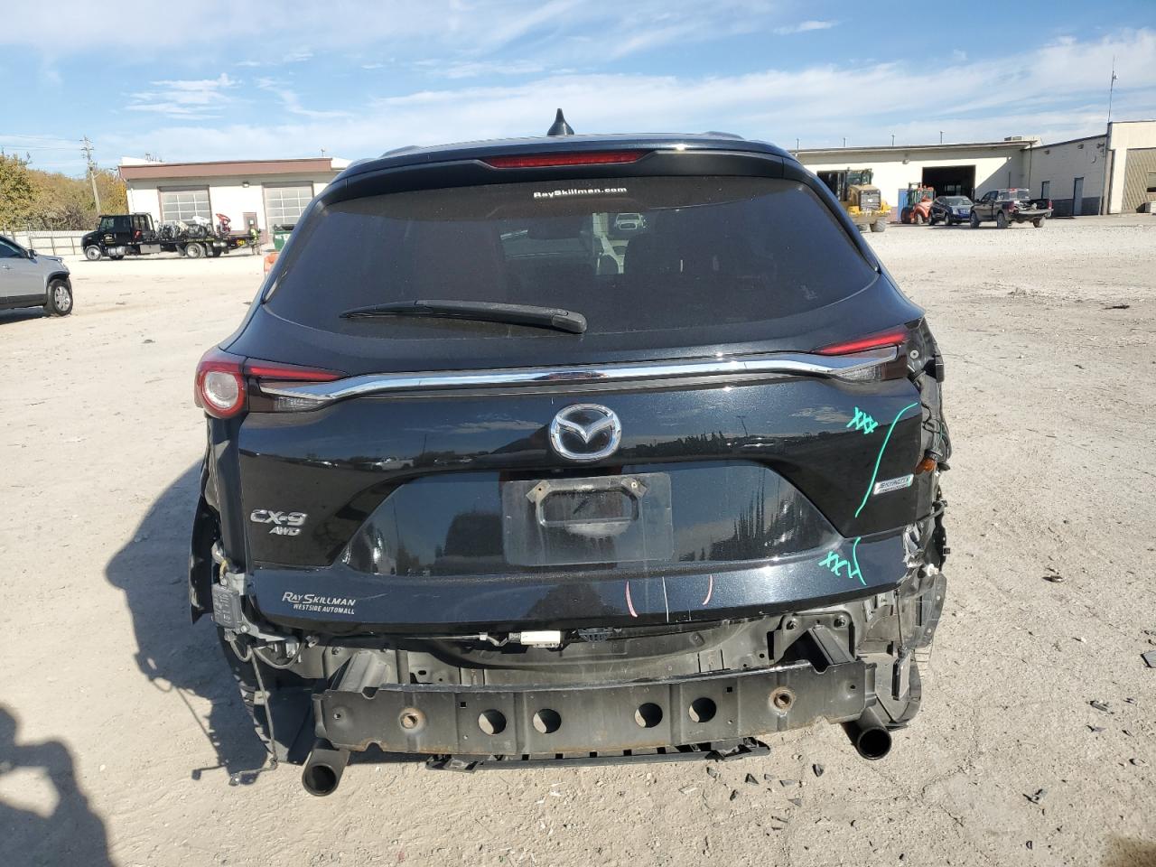 MAZDA CX-9 SIGNATURE