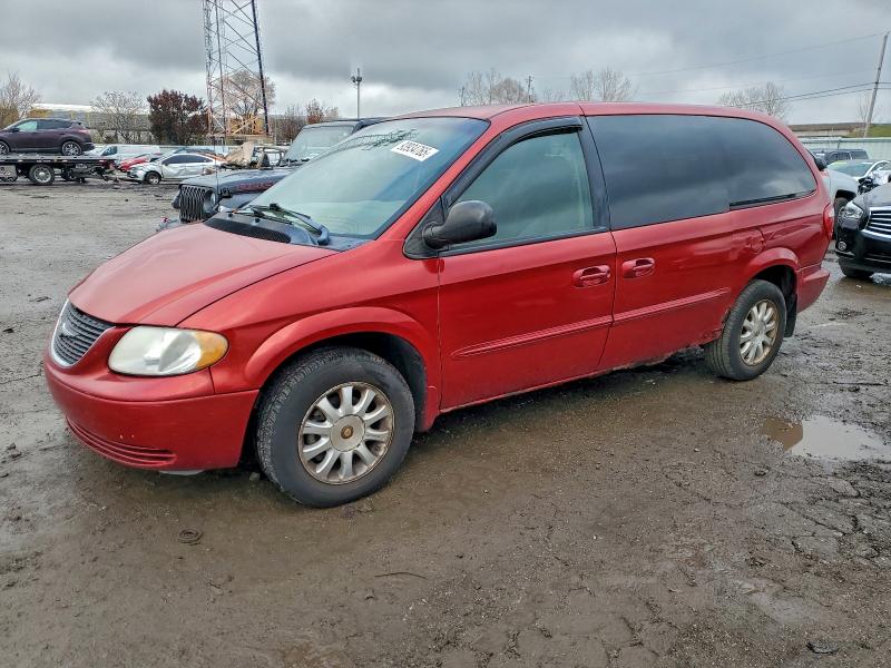 Global Auto Auctions: 2002 CHRYSLER TOWN & COU