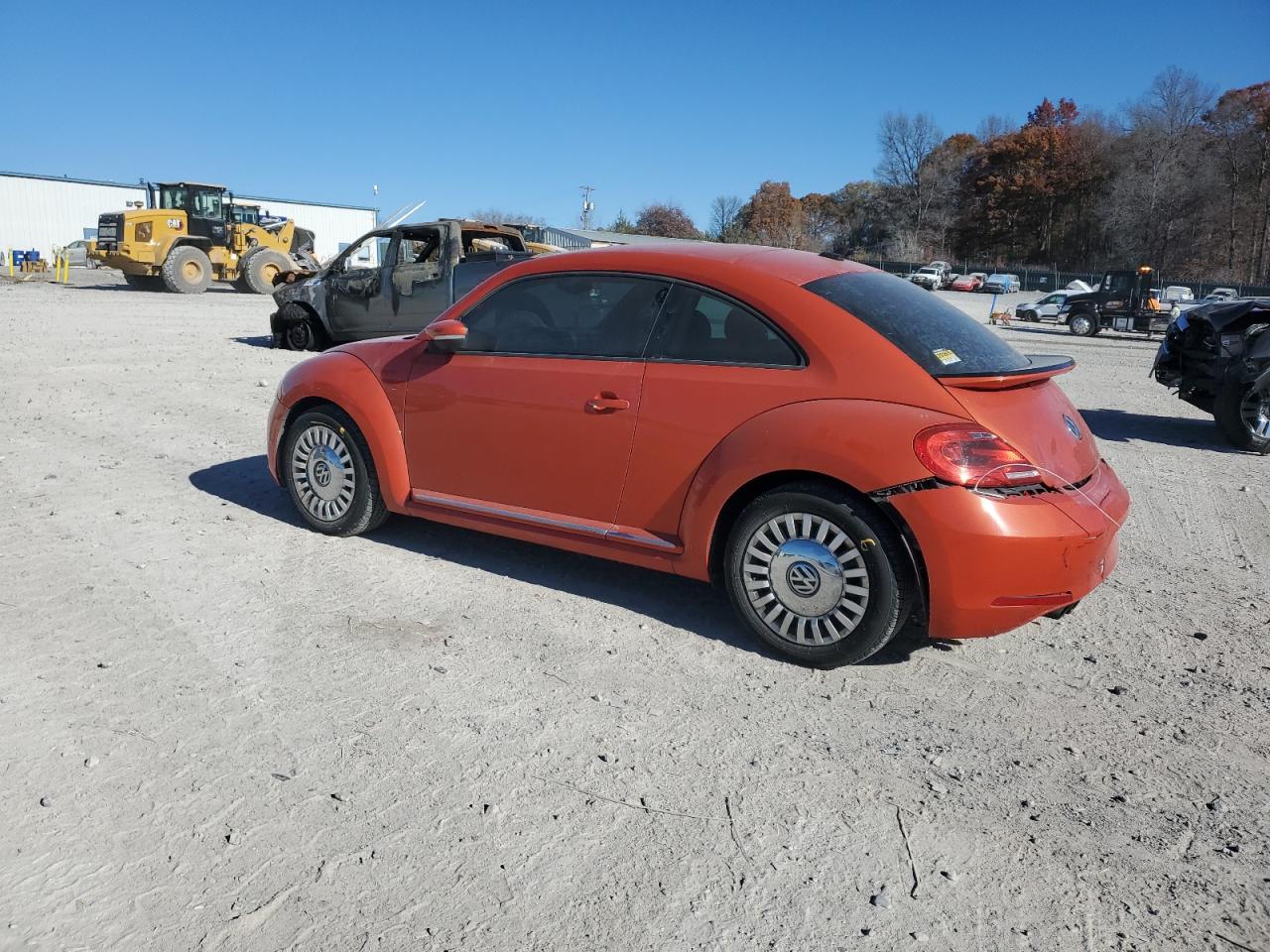 VOLKSWAGEN BEETLE SE
