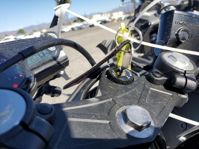 2017 YAMAHA YZFR3 A #3297223391