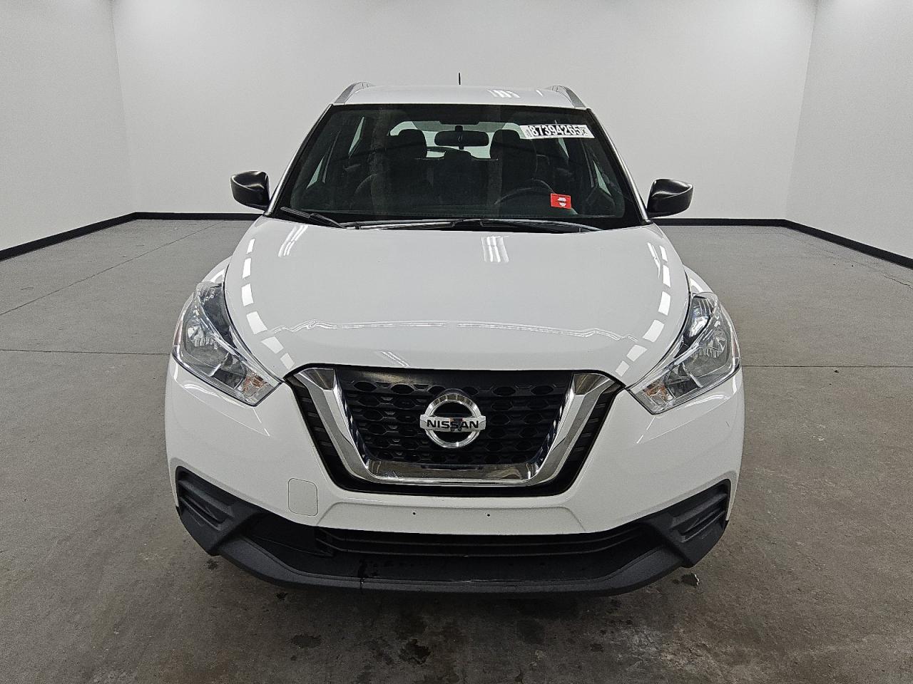 NISSAN KICKS S