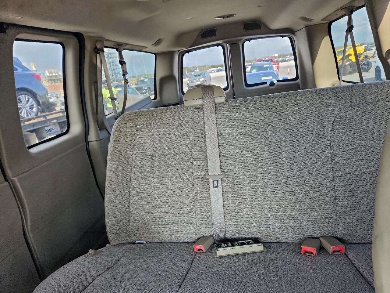 CHEVROLET EXPRESS LT