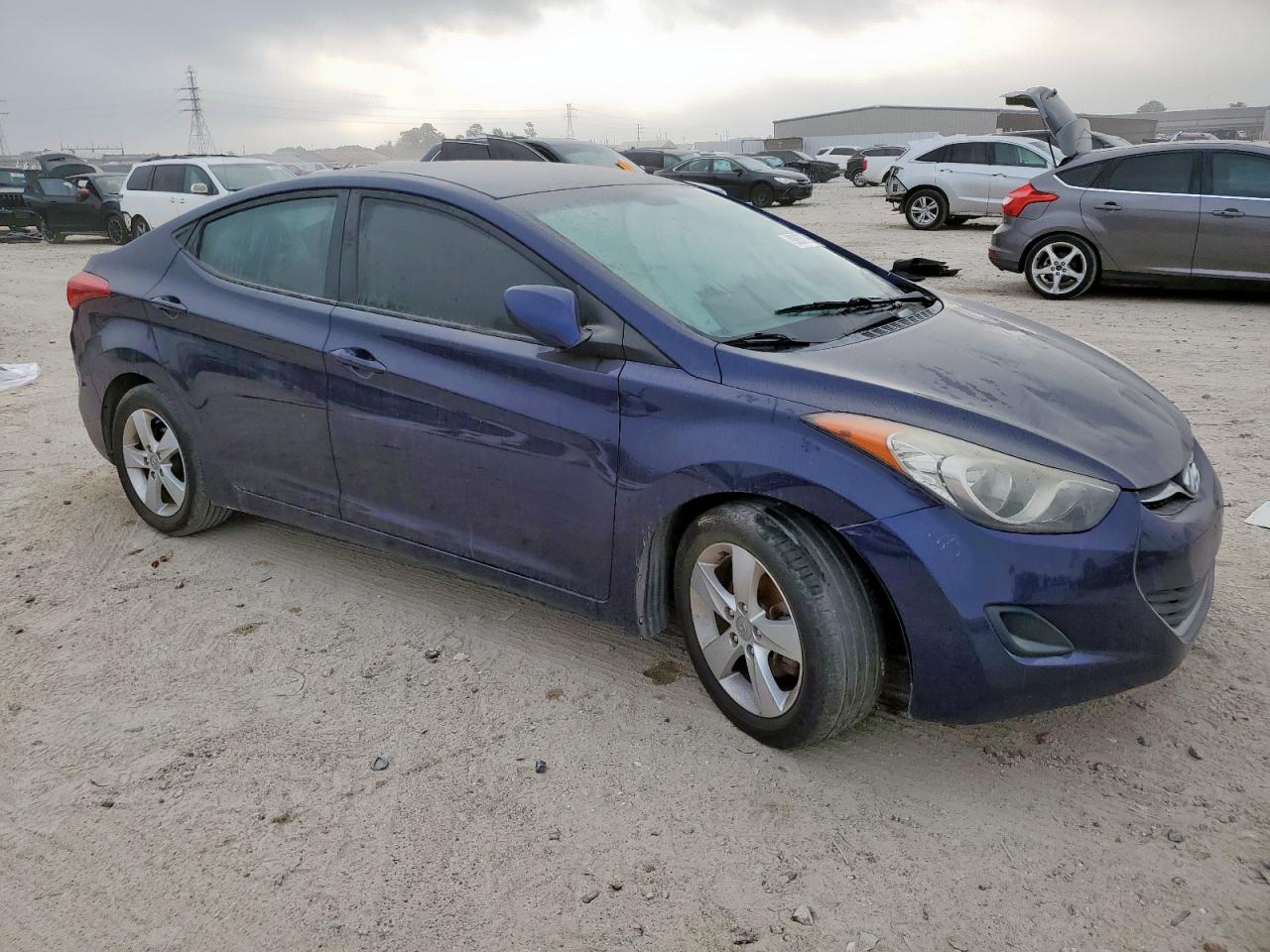 HYUNDAI ELANTRA GLS
