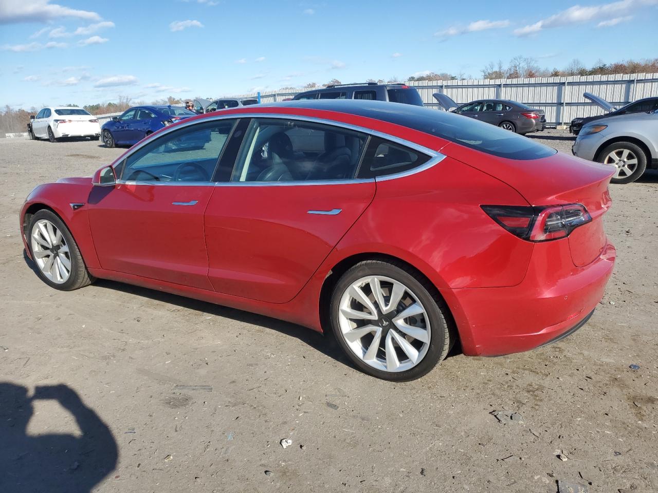 TESLA MODEL 3