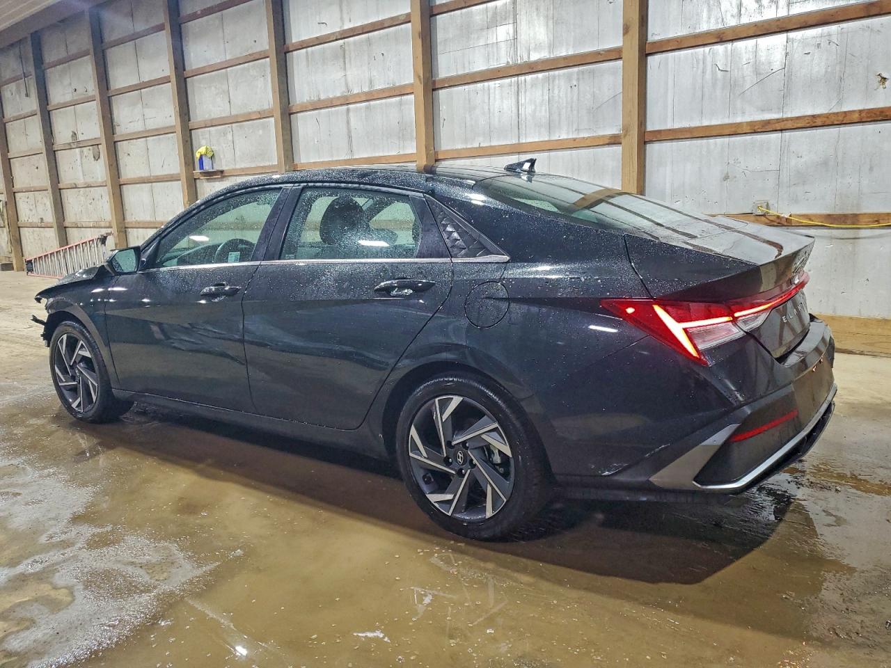 HYUNDAI ELANTRA LIMITED