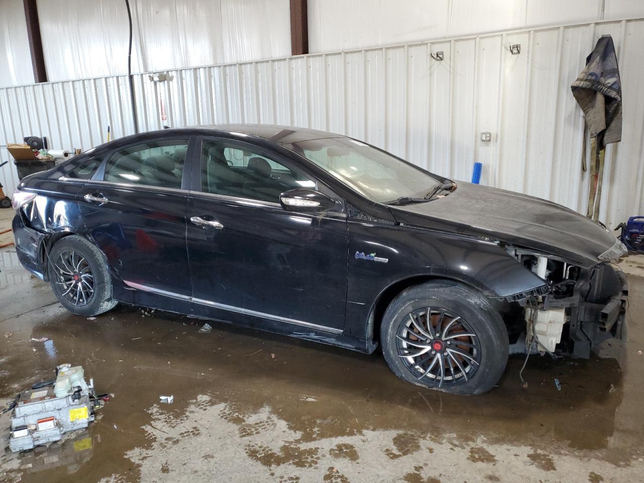 HYUNDAI SONATA HYBRID