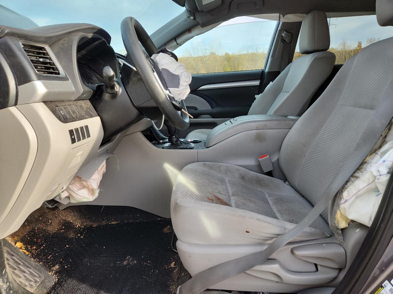 TOYOTA HIGHLANDER LE