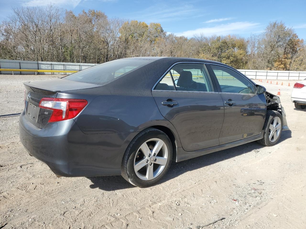 TOYOTA CAMRY L