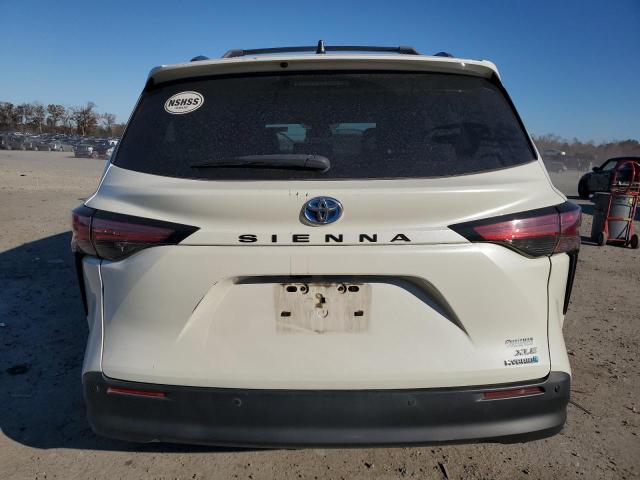 2021 TOYOTA SIENNA XLE #3296340506