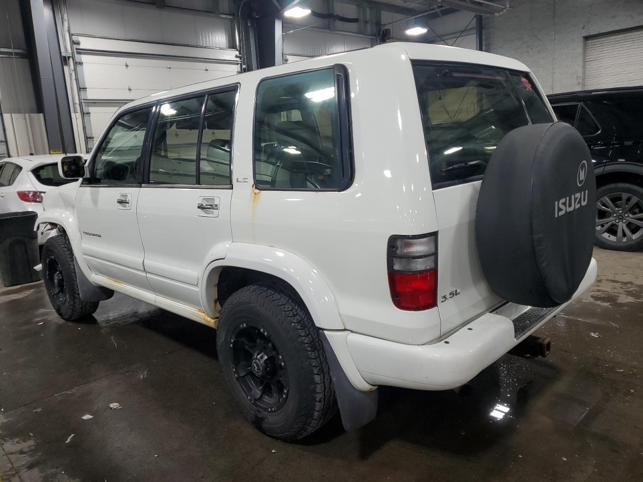 Lot #3291376165 2002 ISUZU TROOPER S