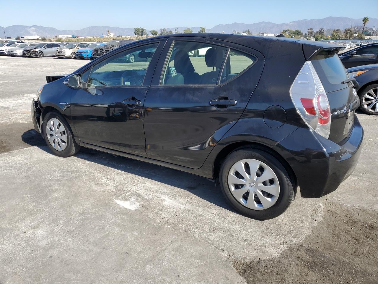 TOYOTA PRIUS C