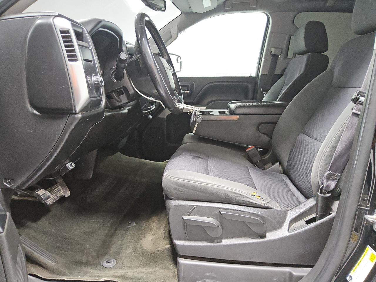 CHEVROLET SILVERADO C1500 LT