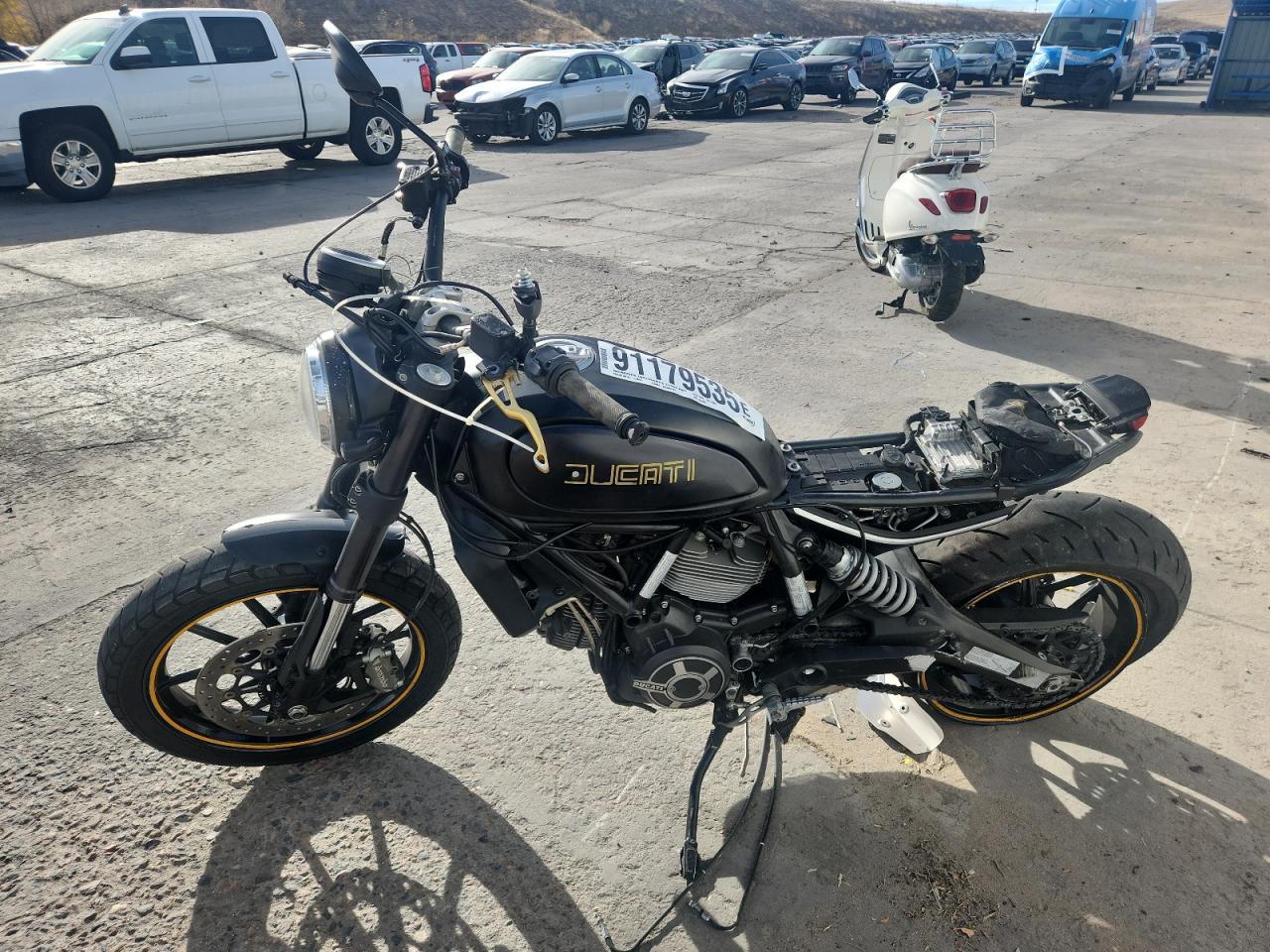 Lot #3296680036 2015 DUCATI SCRAMBLER