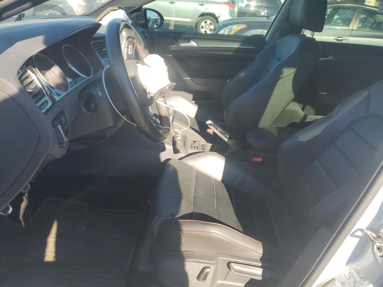 VOLKSWAGEN GOLF GTI S