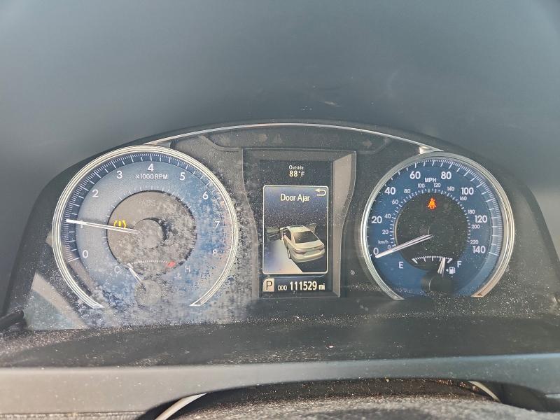 2015 TOYOTA CAMRY LE #3301751362