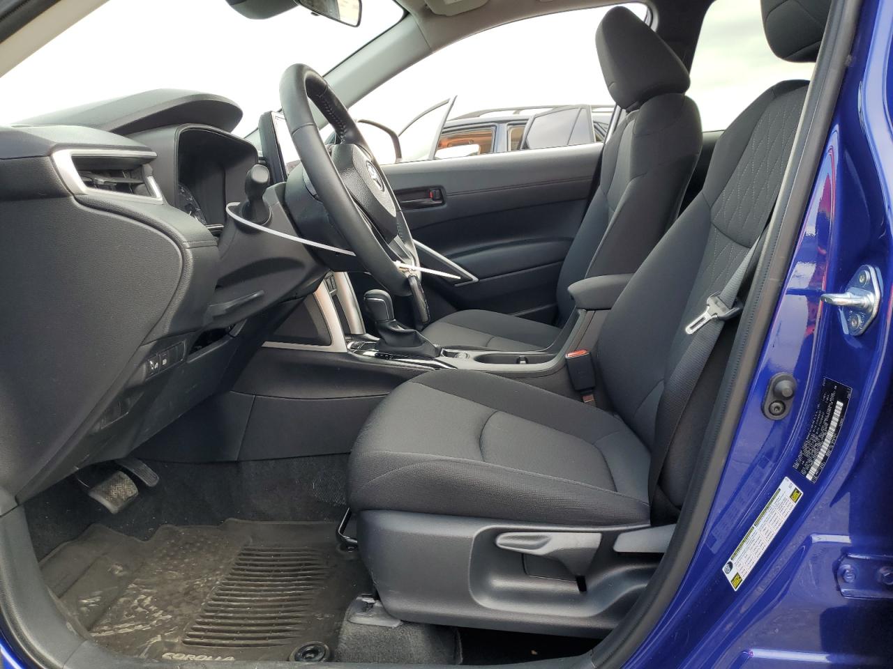 TOYOTA COROLLA CROSS LE