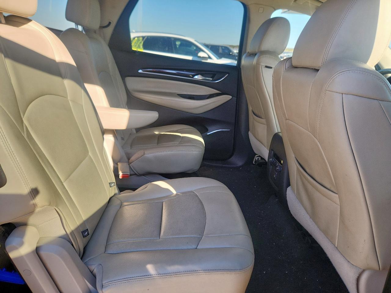 BUICK ENCLAVE ESSENCE