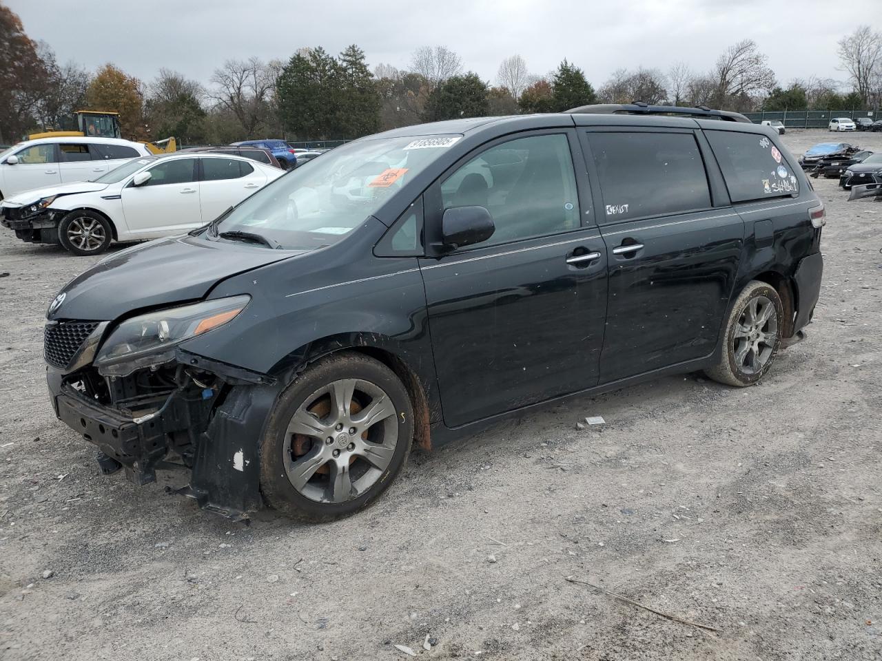 Lot #3298095141 2015 TOYOTA SIENNA SPO