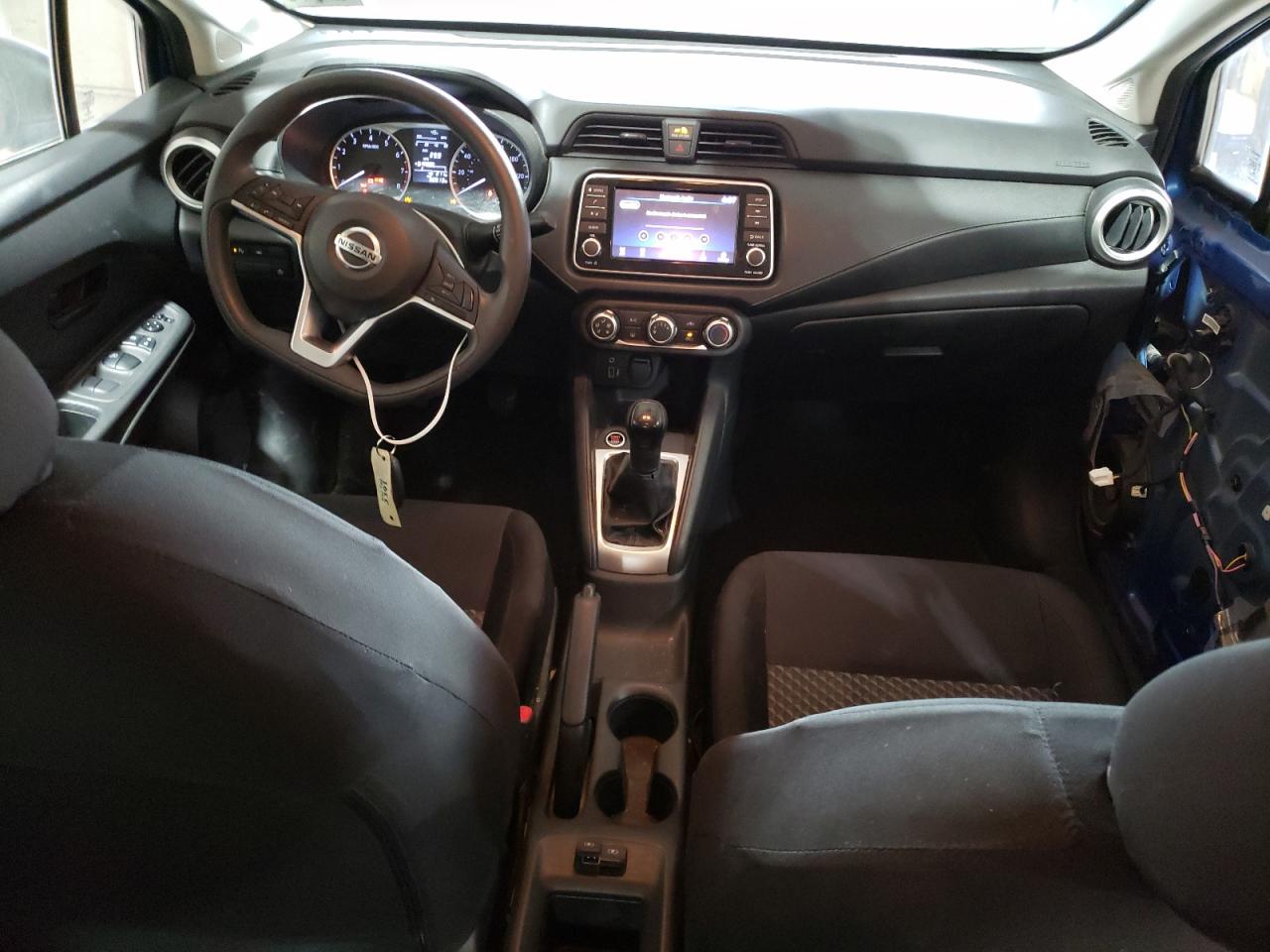 NISSAN VERSA S