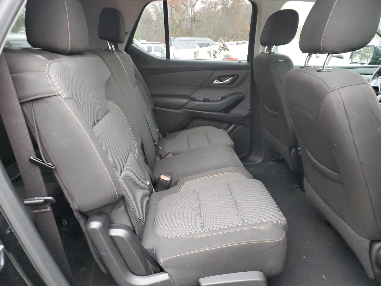 CHEVROLET TRAVERSE LS