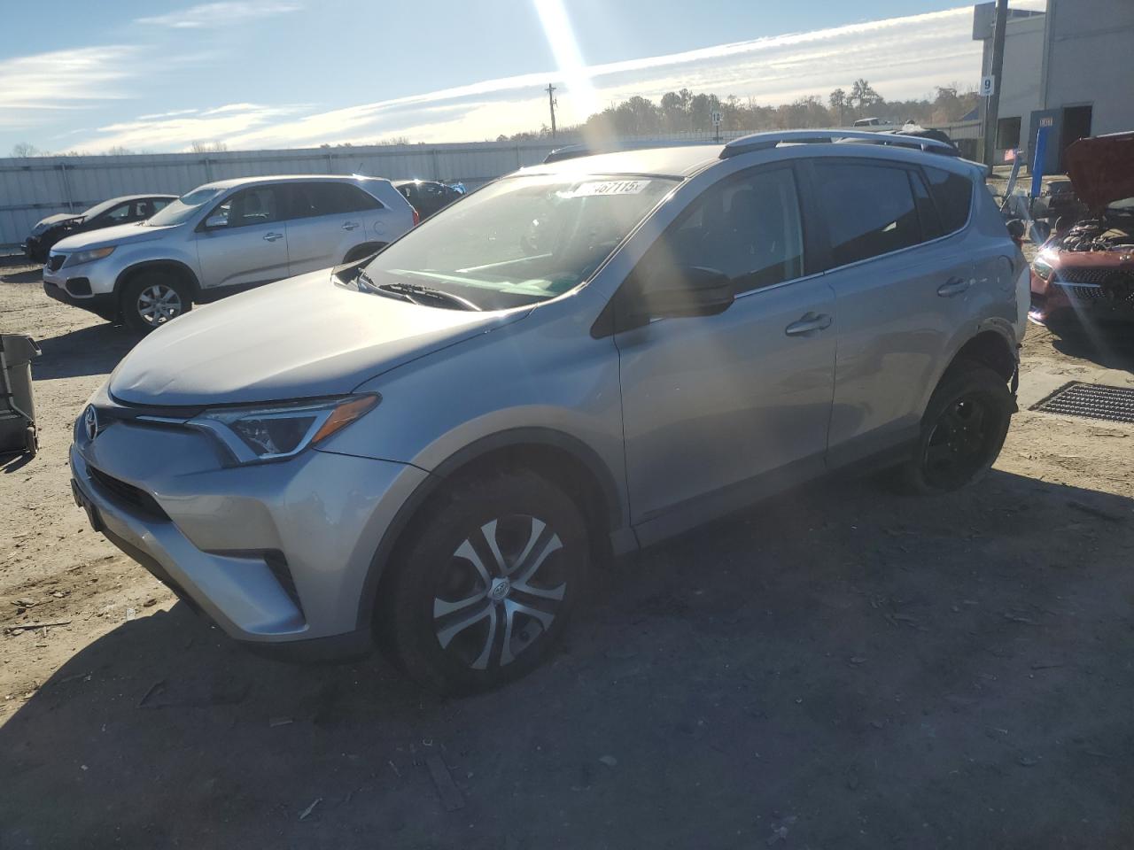 TOYOTA RAV4 LE