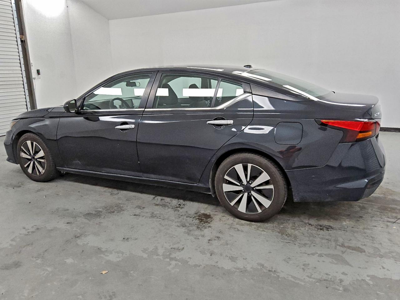 Lot #3303046653 2021 NISSAN ALTIMA SV