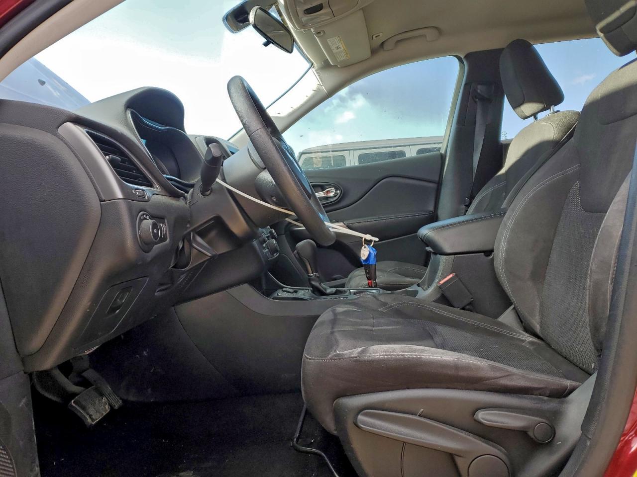 JEEP GRAND CHEROKEE LATITUDE