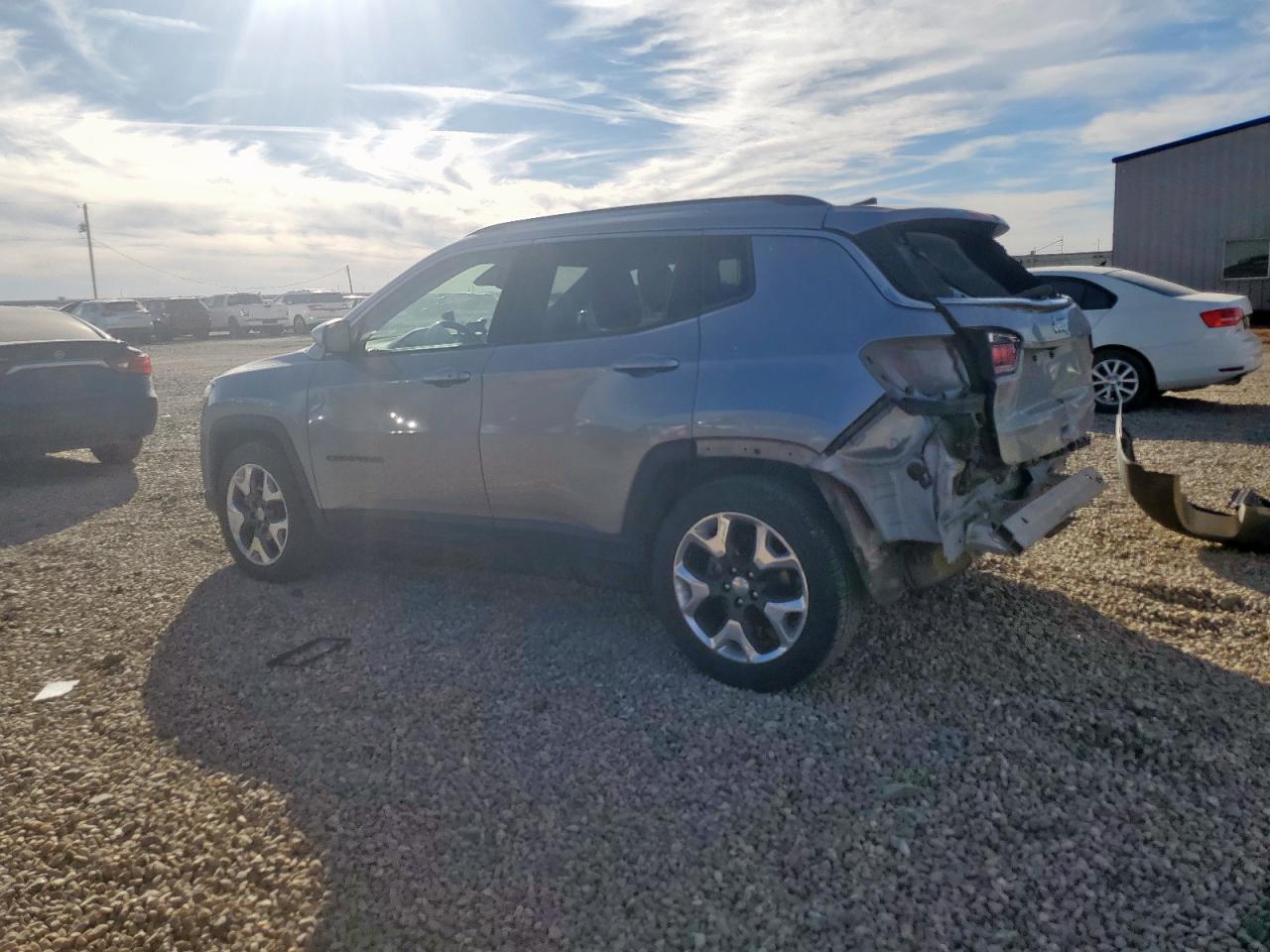 Lot #3309560585 2019 JEEP COMPASS LI