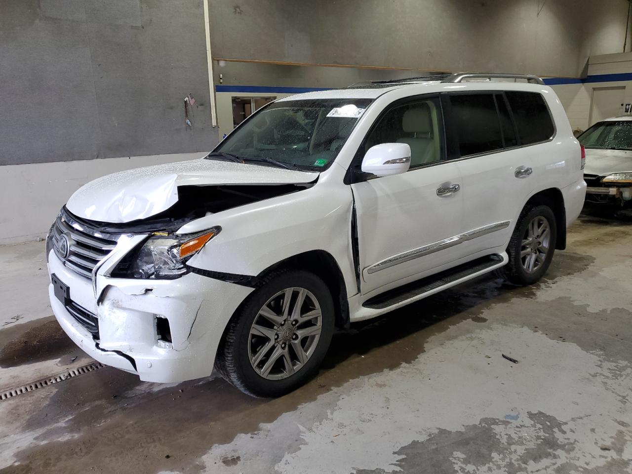 LEXUS LX 570