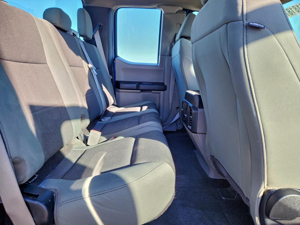 FORD F-150 SUPER CAB