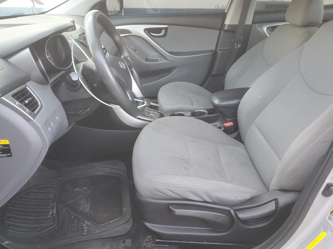 Lot #3291435132 2013 HYUNDAI ELANTRA GL