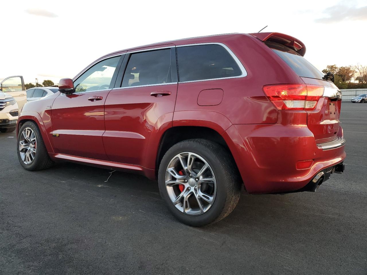 JEEP GRAND CHEROKEE SRT-8