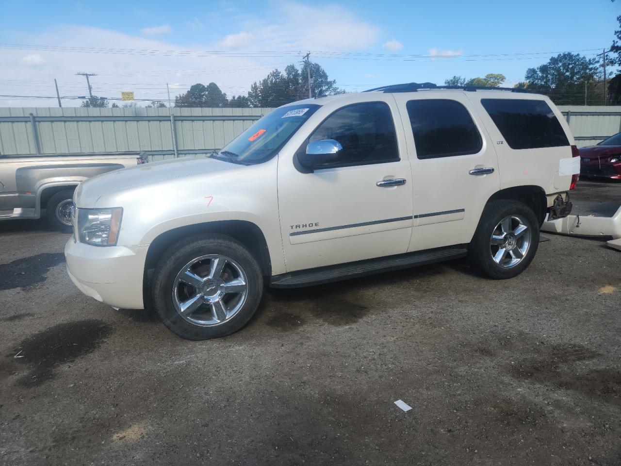 CHEVROLET TAHOE C1500 LTZ