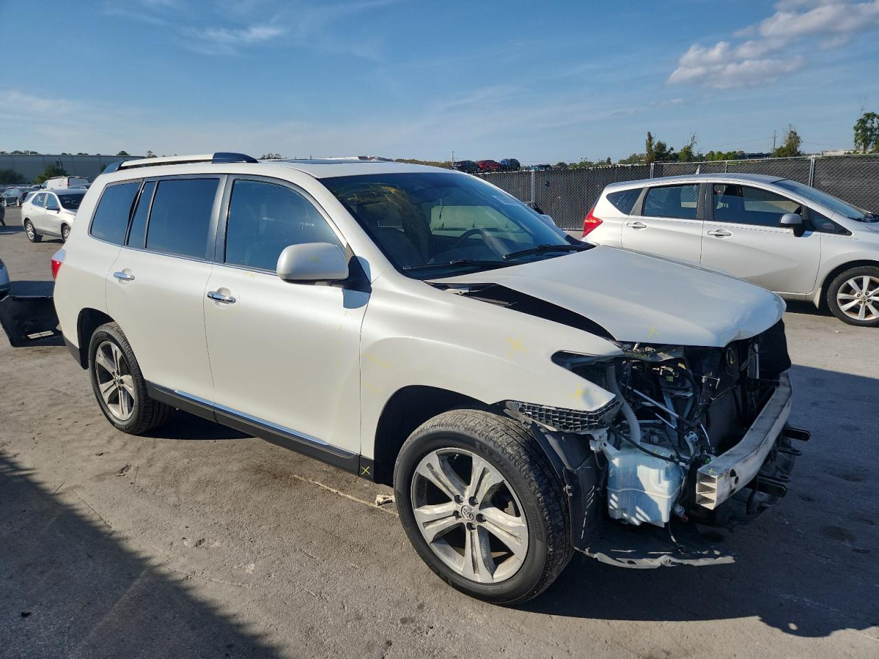 TOYOTA HIGHLANDER LIMITED