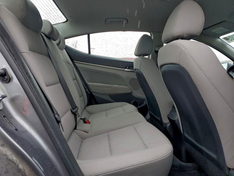 2018 HYUNDAI ELANTRA SE #3302964624