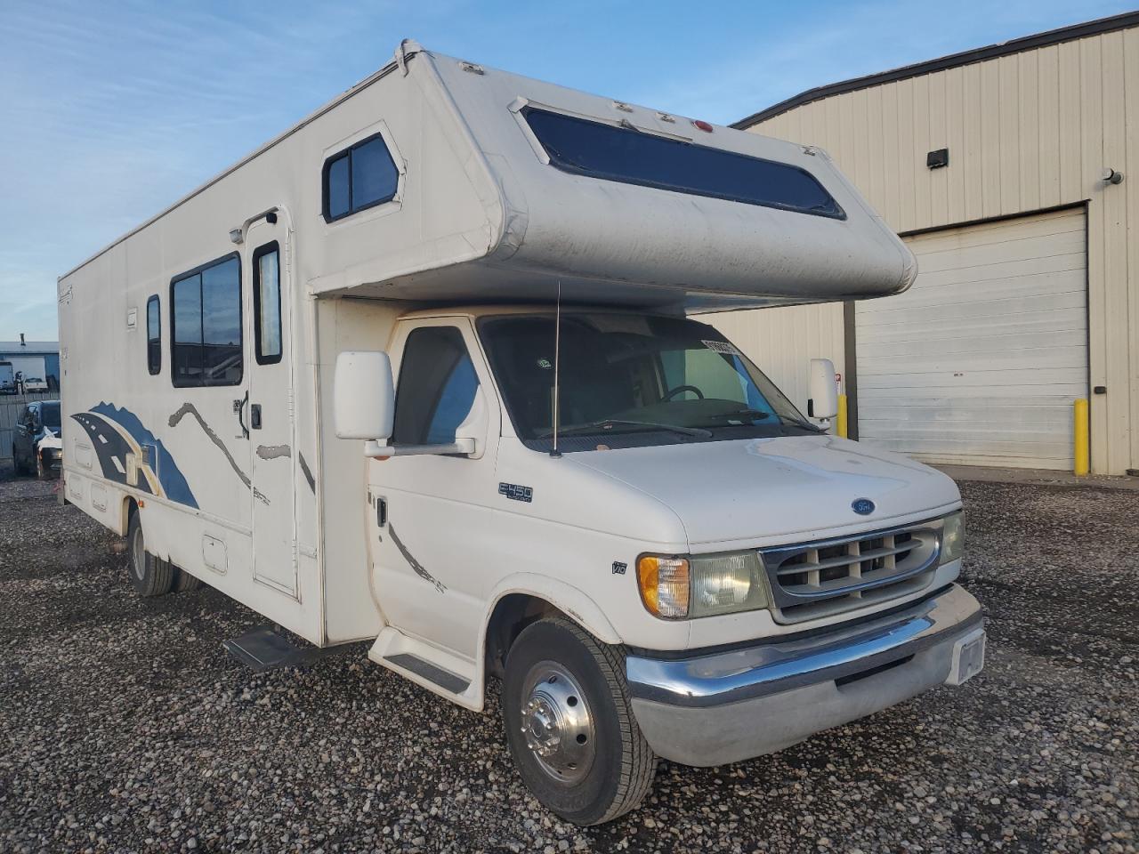 Lot #3284773536 2002 FOUR WINDS MOTORHOME